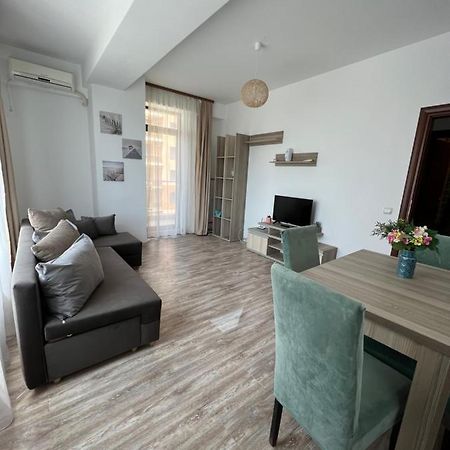 Summerland Beach&Sun Apartments Mamaia Buitenkant foto