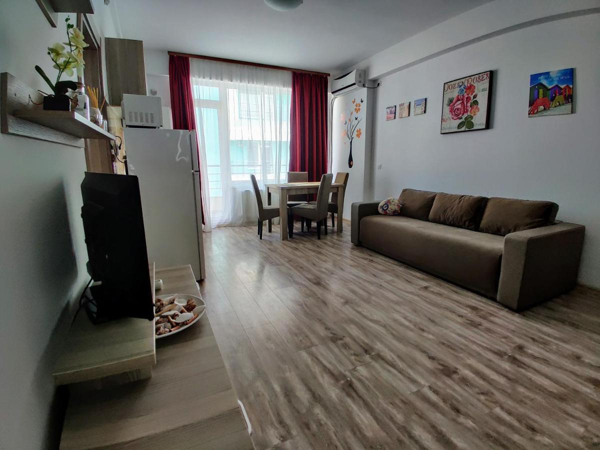 Summerland Beach&Sun Apartments Mamaia Buitenkant foto