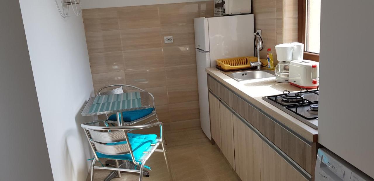 Summerland Beach&Sun Apartments Mamaia Buitenkant foto