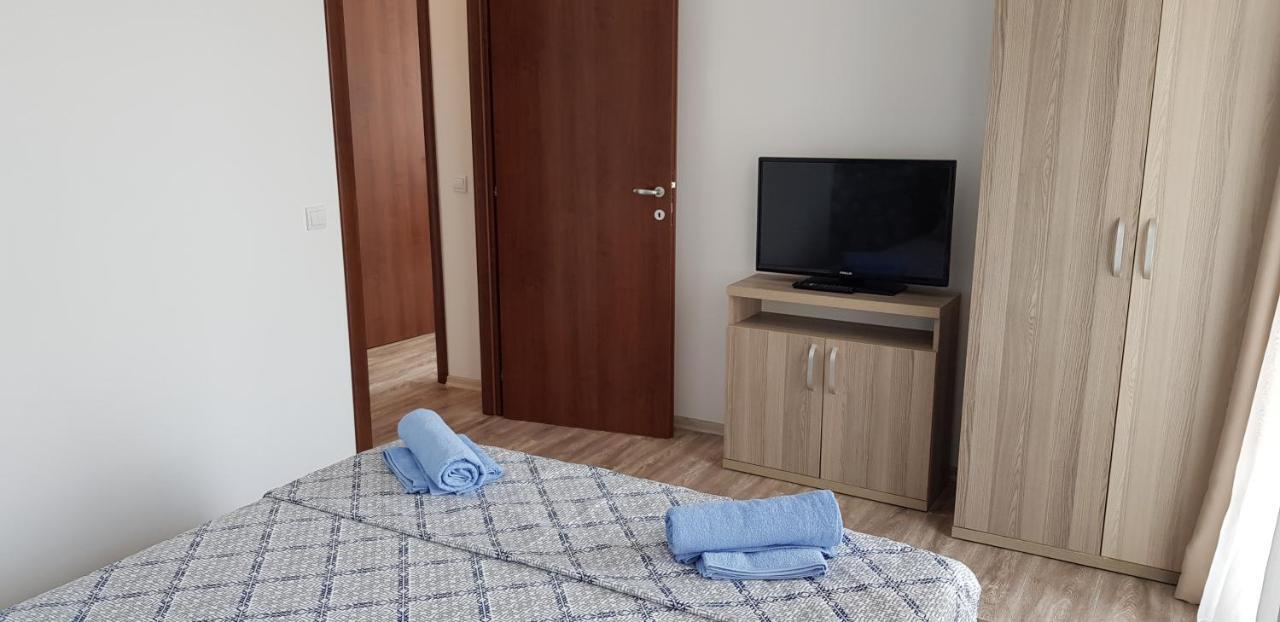 Summerland Beach&Sun Apartments Mamaia Buitenkant foto