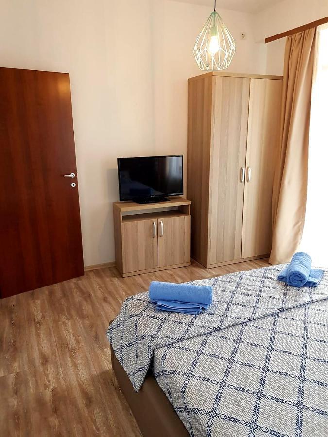 Summerland Beach&Sun Apartments Mamaia Buitenkant foto