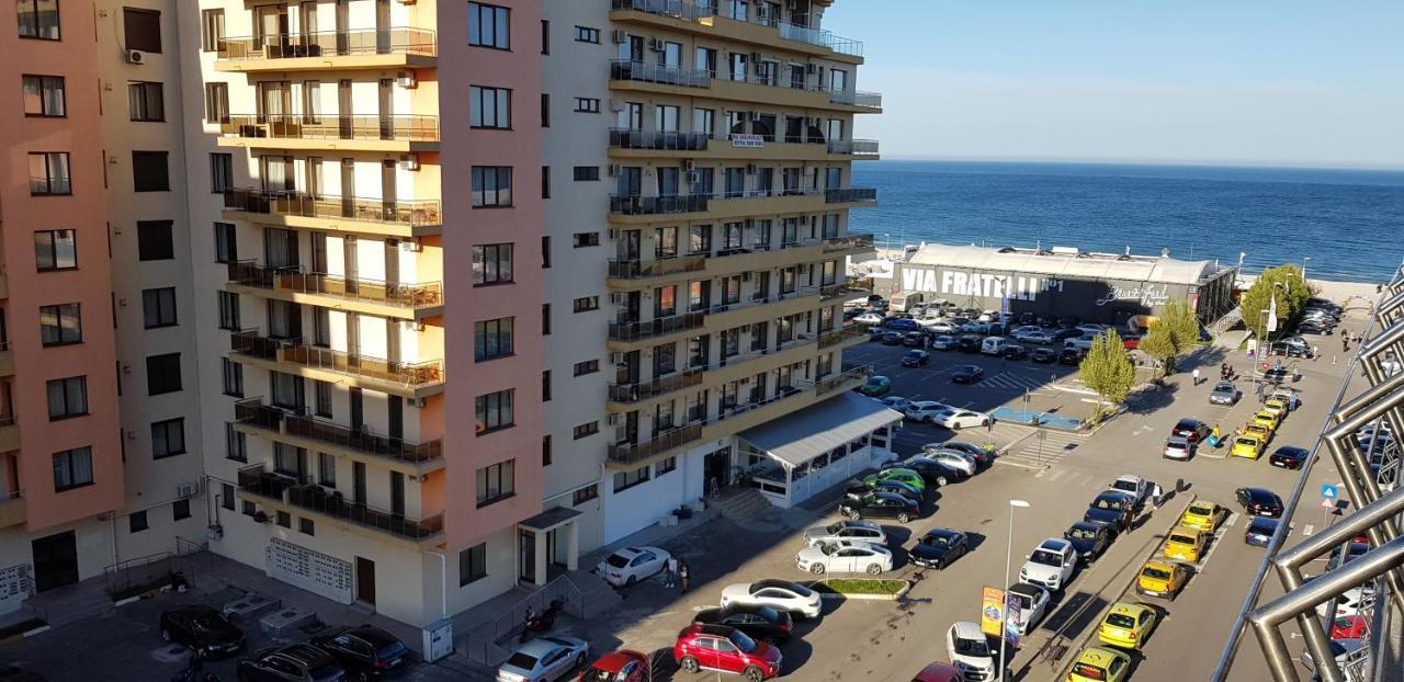 Summerland Beach&Sun Apartments Mamaia Buitenkant foto